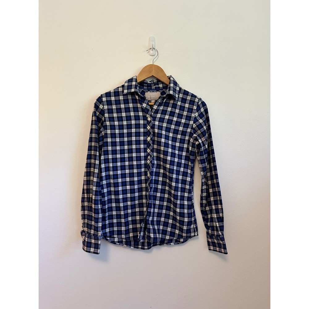 Banana Republic Soft Wash Blue and White Plaid Cotton Button Up Shirt | Small